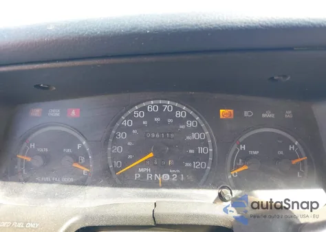 1996 Ford Crown Victoria Lx z USA, uszkodzony, nr VIN 2FALP74W3TX201015